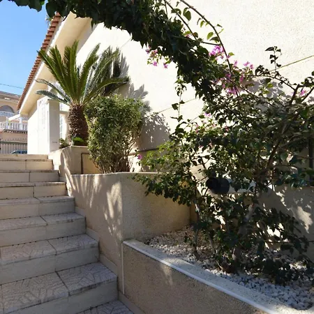 Private Pool Near Golf *