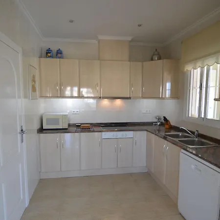 Private Pool Near Golf 로잘레스