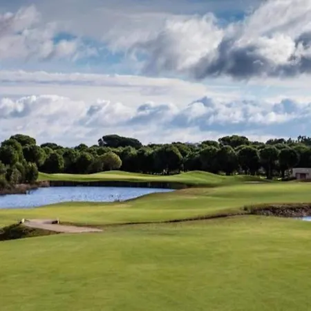 Private Pool Near Golf *
