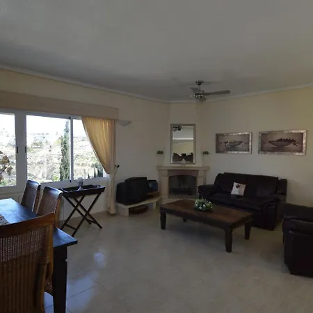 Private Pool Near Golf *